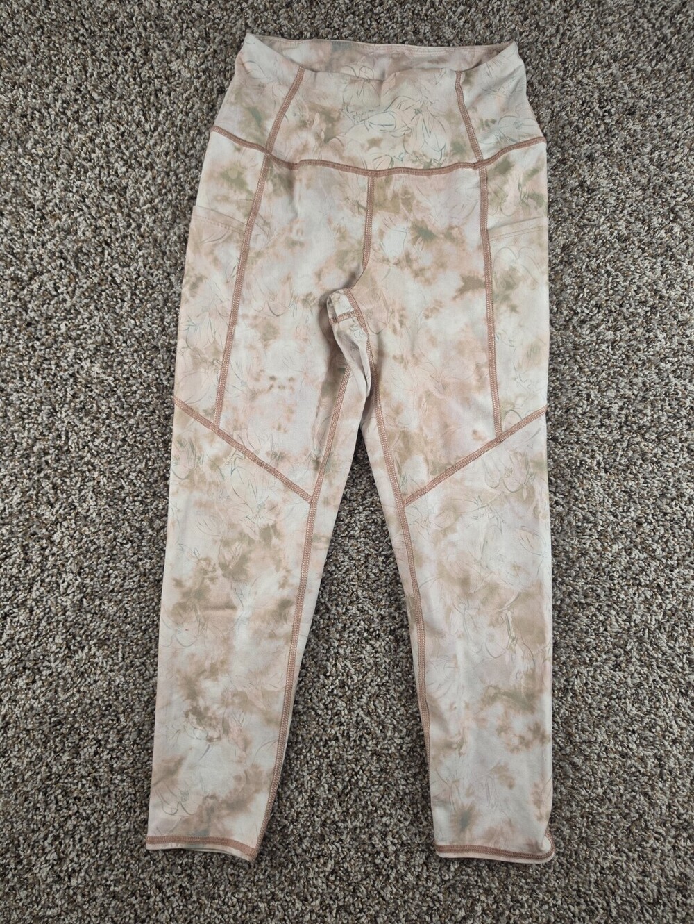 Flexure Wpmens Sz S Ankle Length Athletic Leggings Cream Floral
